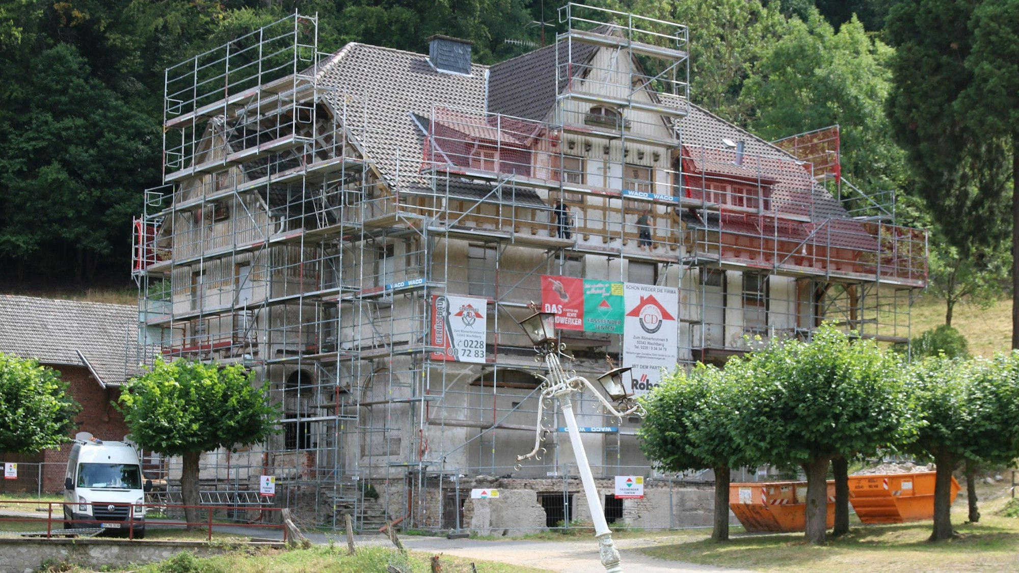 Der Burghof in Königswinter steht seit 30 Jahren leer.