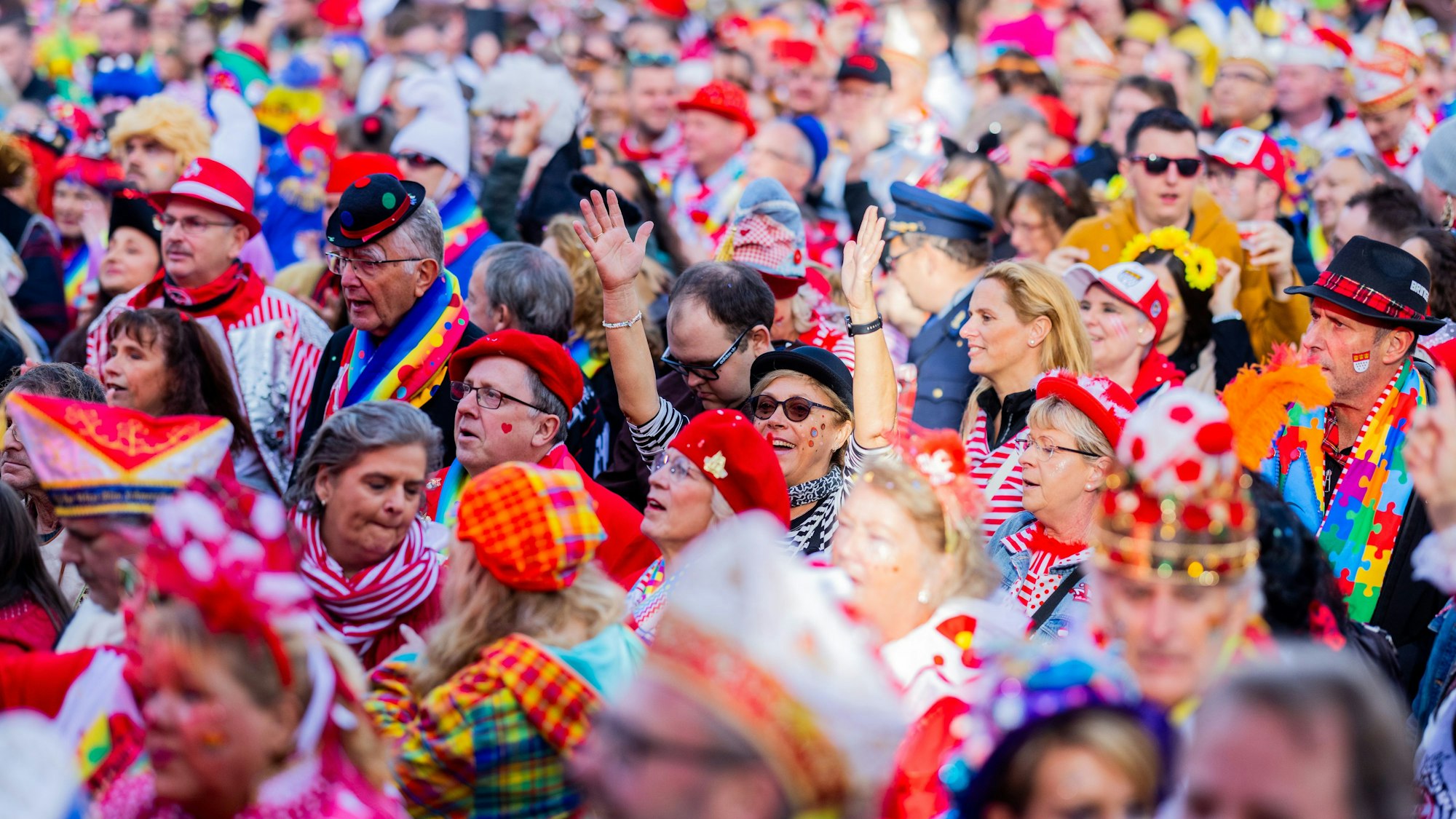 Menschenmenge an Karneval