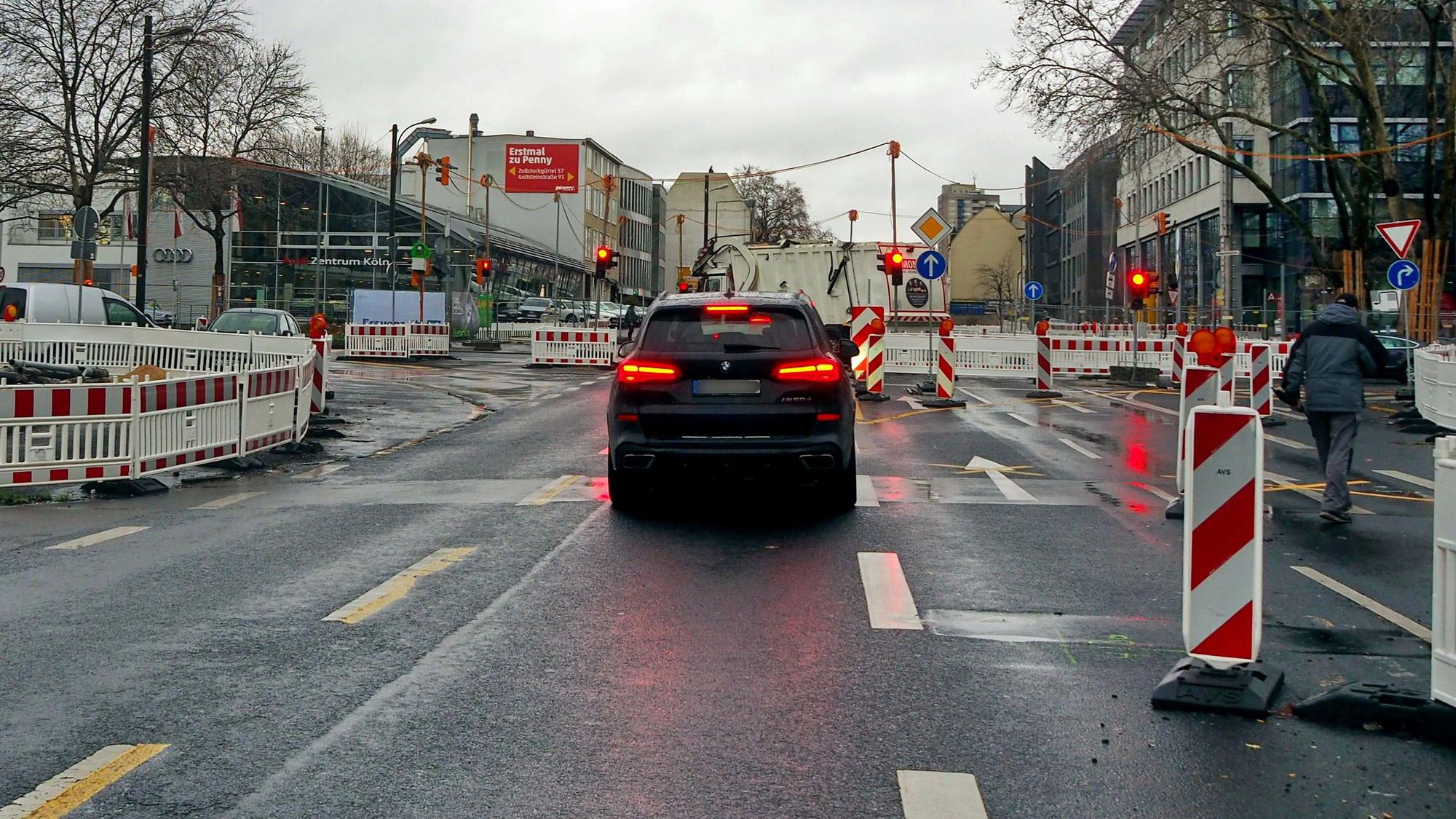 Fahrstreifen auf der Bonner Straße.