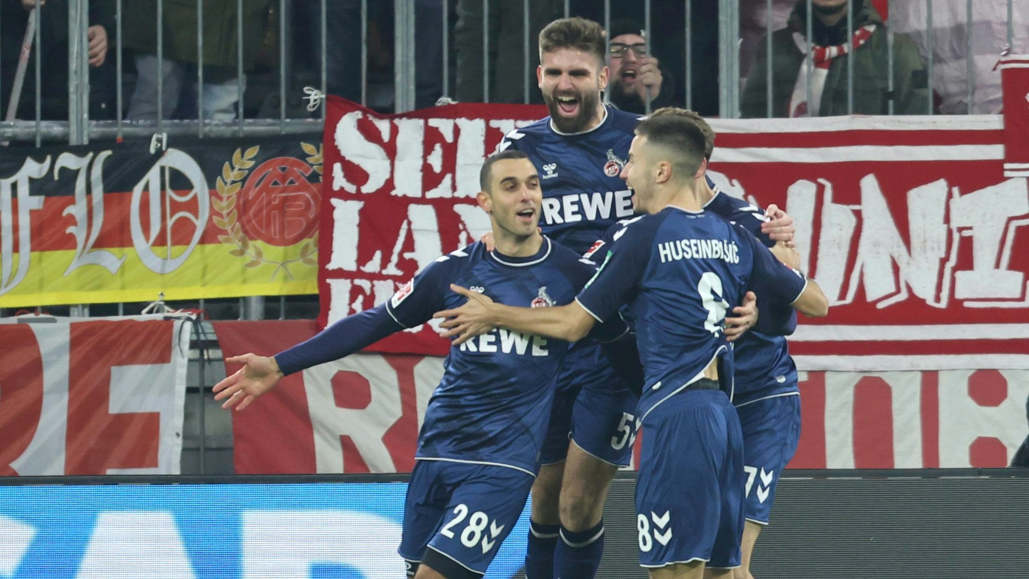 Jubel bei den Kölner Profis in München.