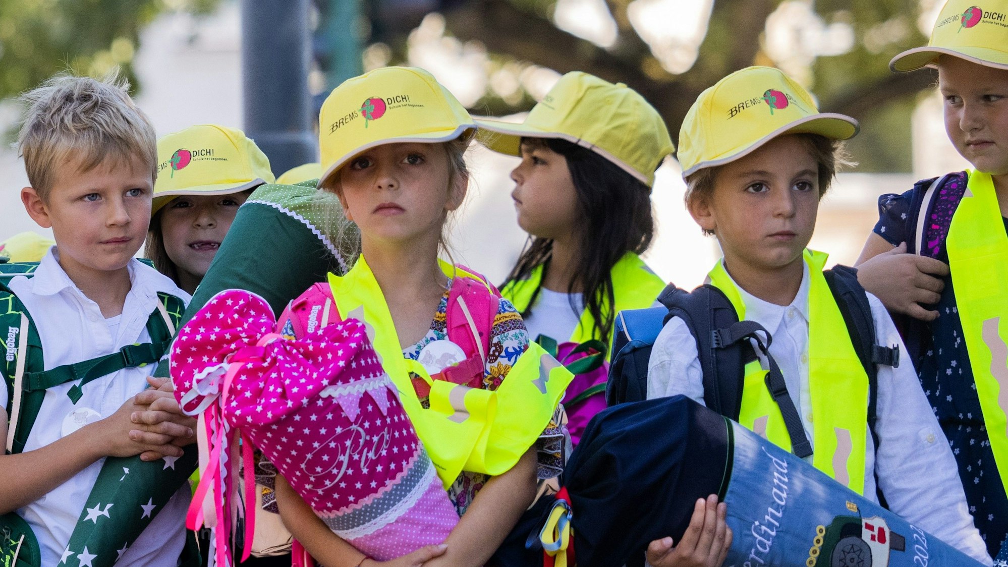 Gruppenfoto mit Erstklässlern