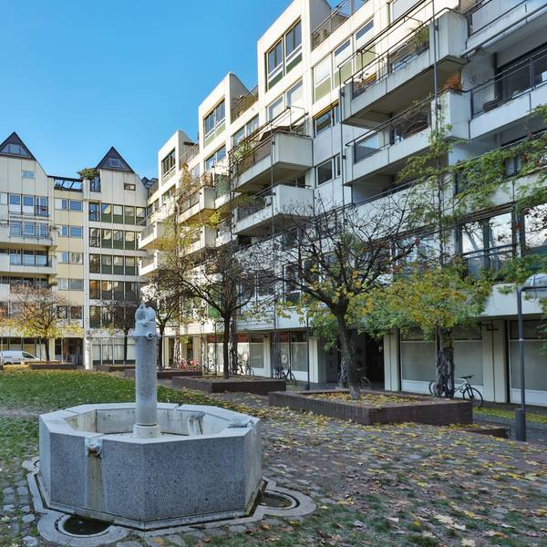 13.12.2022
Köln:
Die Wohnbebauung an Groß St. Martin (Quartier um Groß Sankt Martin) wurde in den 1970er Jahren errichtet.
Foto: Martina Goyert