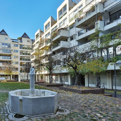 13.12.2022
Köln:
Die Wohnbebauung an Groß St. Martin (Quartier um Groß Sankt Martin) wurde in den 1970er Jahren errichtet.
Foto: Martina Goyert
