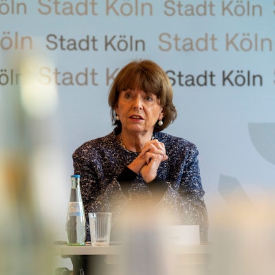 Henriette Reker bei einer Pressekonferenz