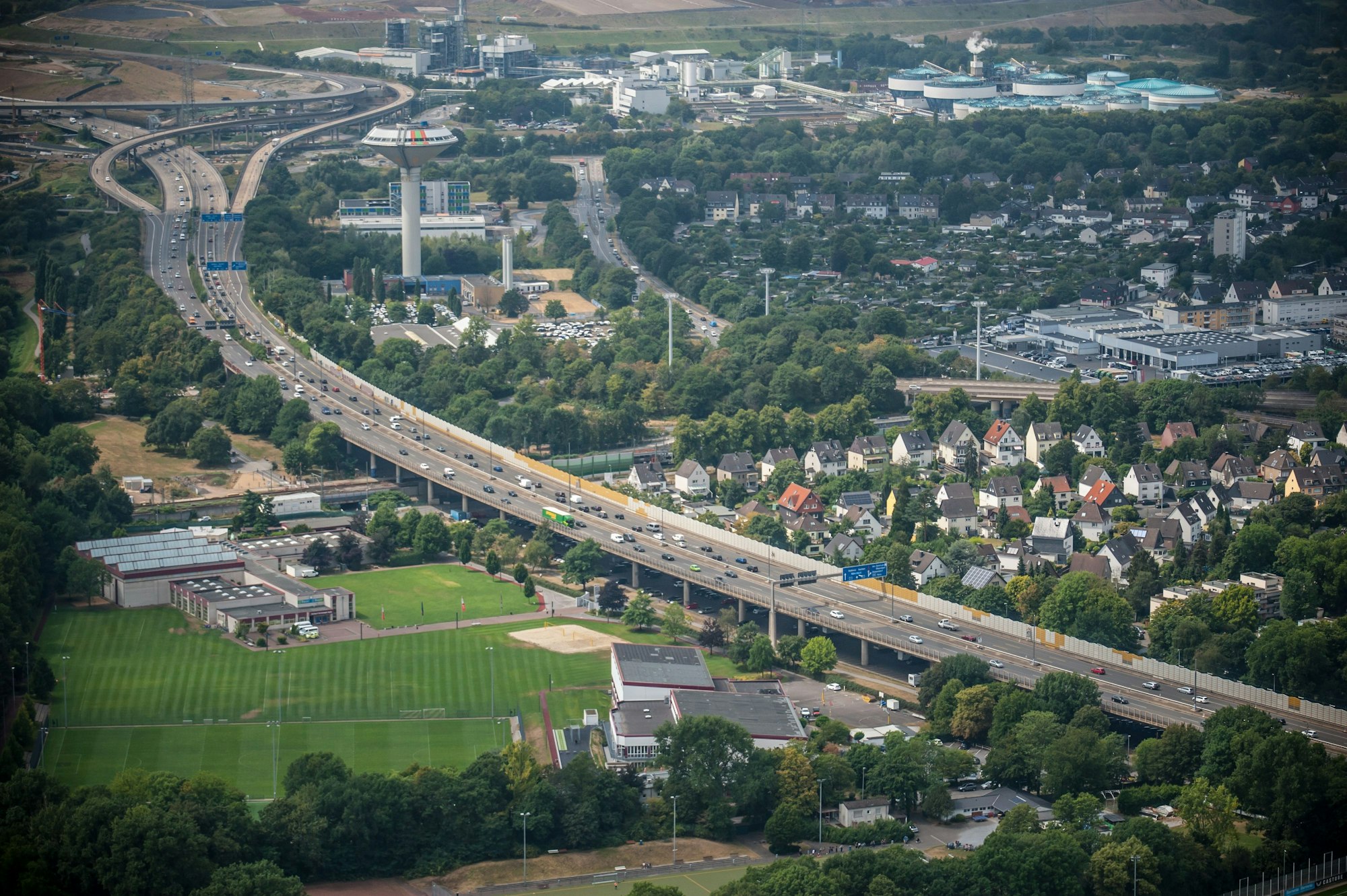 Autobahn 1; Stelze, Sportpark, Küppersteg. Foto: Ralf Krieger