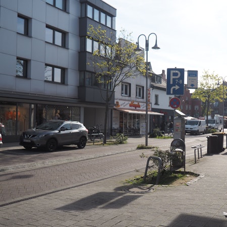 Venloer Straße in Pulheim.