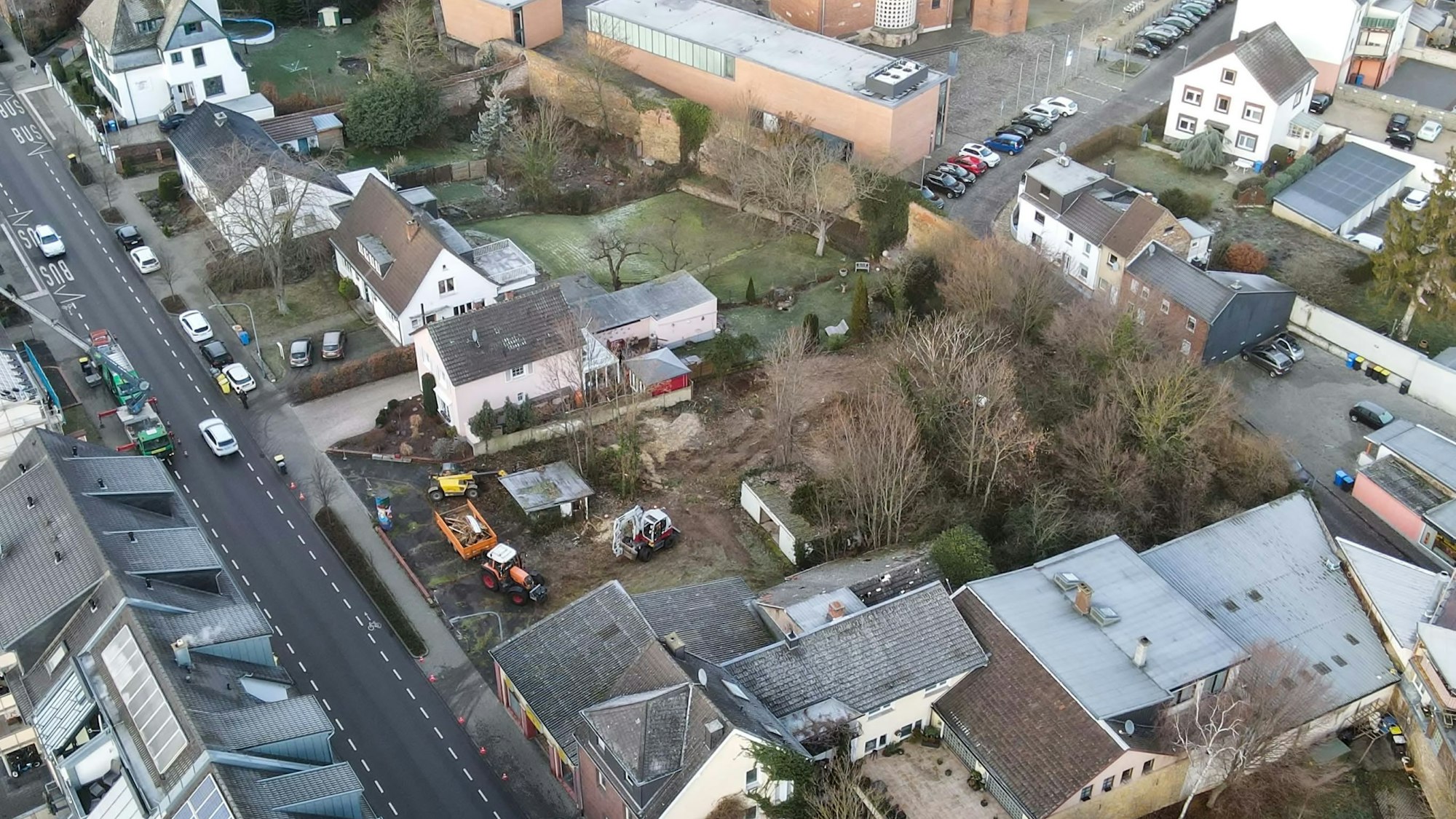Blick aus der Luft auf das Grundstück, das die Stadt gekauft hat.
