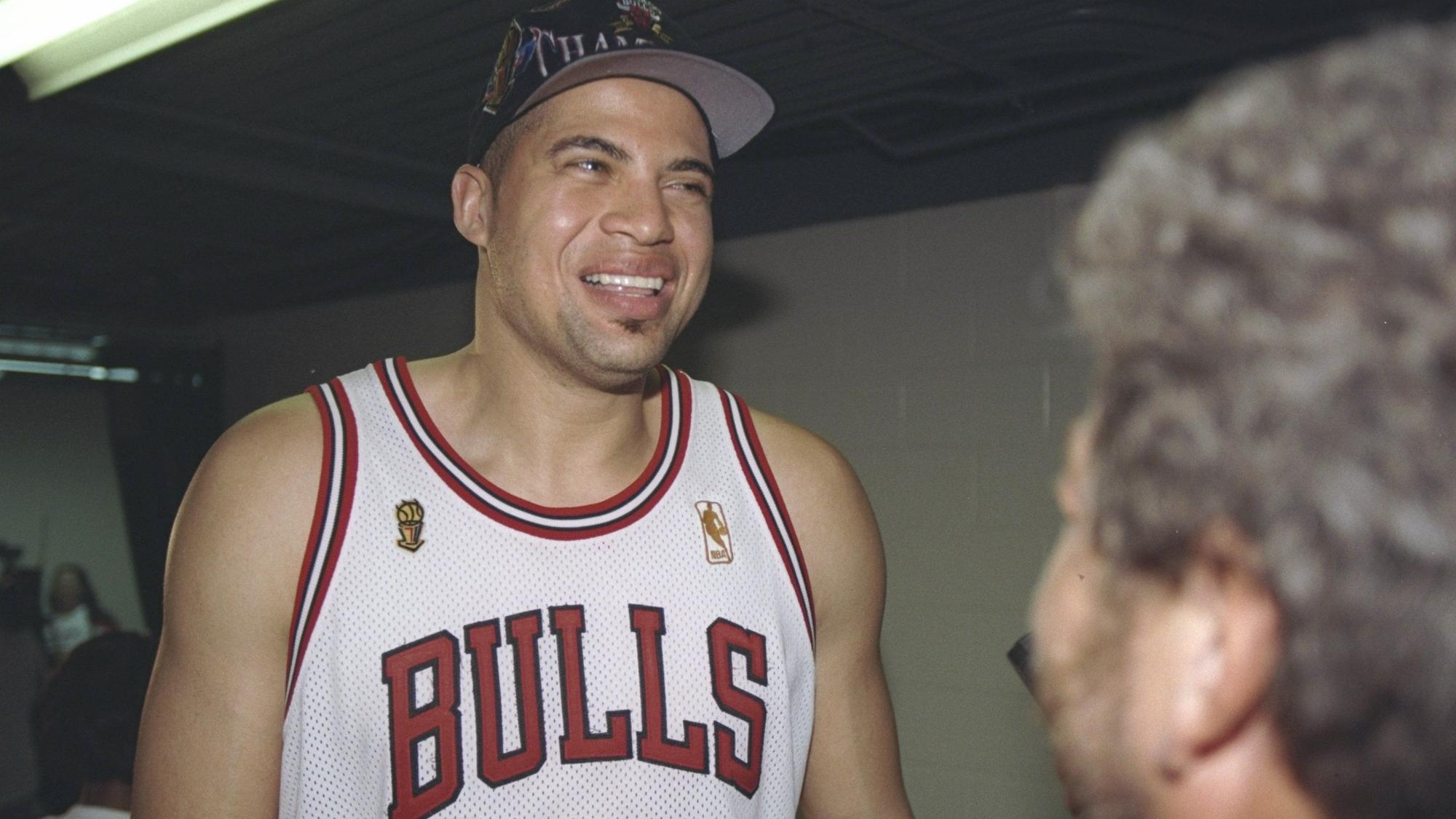 Bison Dele wird interviewt.