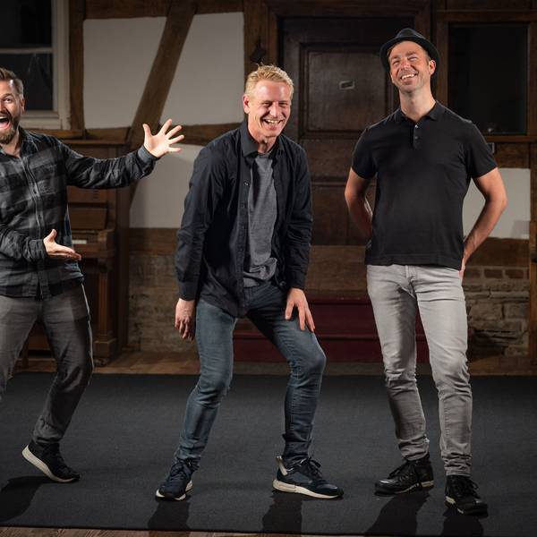 Das Trio Lossjonn macht Spökes vor der Kamera.