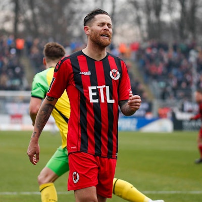 3. Liga, Viktoria Koeln - Waldhof Mannheim, 20. Spieltag, 29.01.2023, Sportpark Hoehenberg, Koeln Mike WUNDERLICH Viktoria Koeln, 8, 3. Liga, Viktoria Koeln - Waldhof Mannheim, 20. Spieltag, am 29.01.2023, Sportpark Hoehenberg, Koeln DFL regulations prohibit any use of photographs as image sequences and/or quasi-video *** 3 Liga, Viktoria Koeln Waldhof Mannheim, 20 Spieltag, 29 01 2023, Sportpark Hoehenberg, Koeln Mike WUNDERLICH Viktoria Koeln, 8 , 3 Liga, Viktoria Koeln Waldhof Mannheim, 20 Spieltag, am 29 01 2023, Sportpark Hoehenberg, Koeln DFL regulations prohibit any use of photographs as image sequences and or quasi video Copyright: xBEAUTIFULxSPORTS/Meuselx