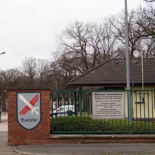 Das Foto zeigt die Boelcke-Kaserne in Kerpen. Bürgermeister Spürck bietet Bund und Land, mehr Flüchtlinge als gefordert in Kerpen unterzubringen, eben auf diesem Gelände.