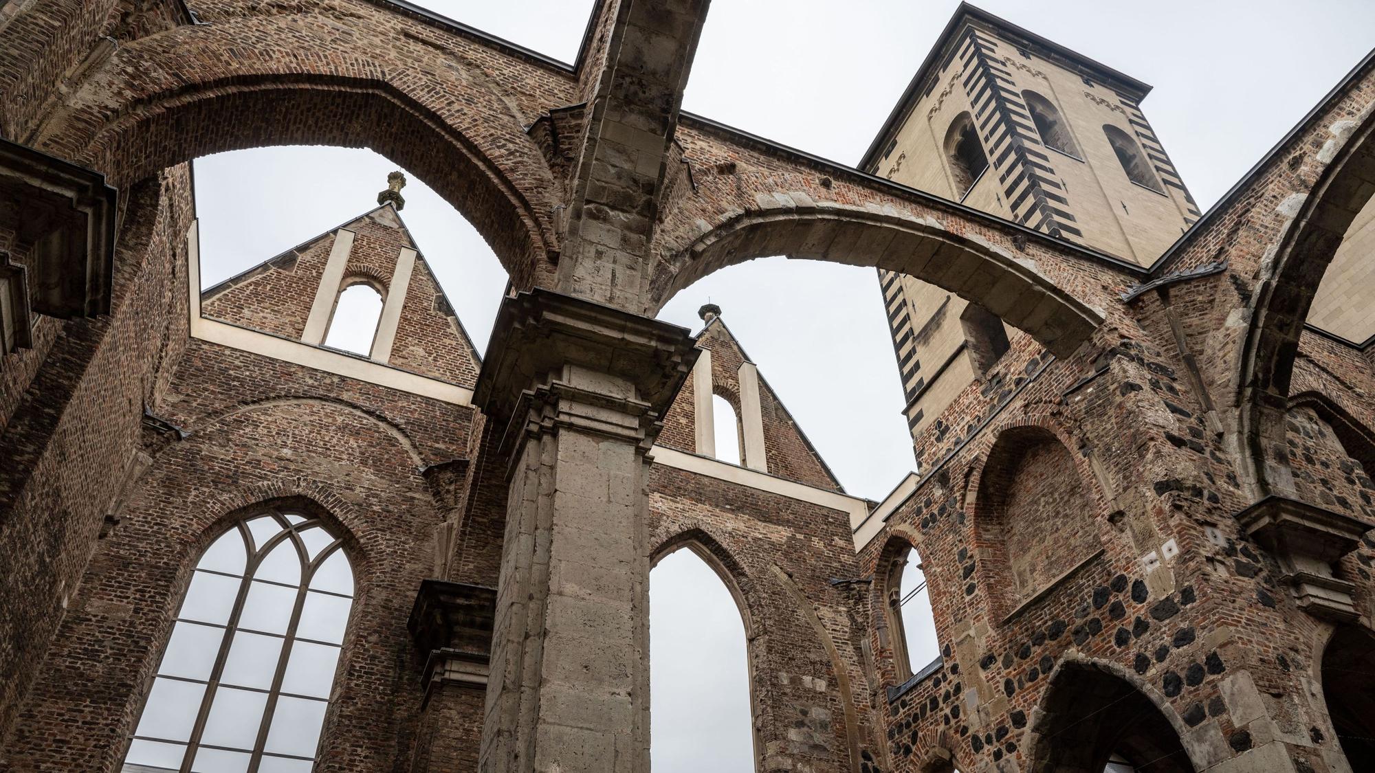 14.11.2021, Köln: Kirchenruine Alt St. Alban. Viaculturalis. Foto: Uwe Weiser