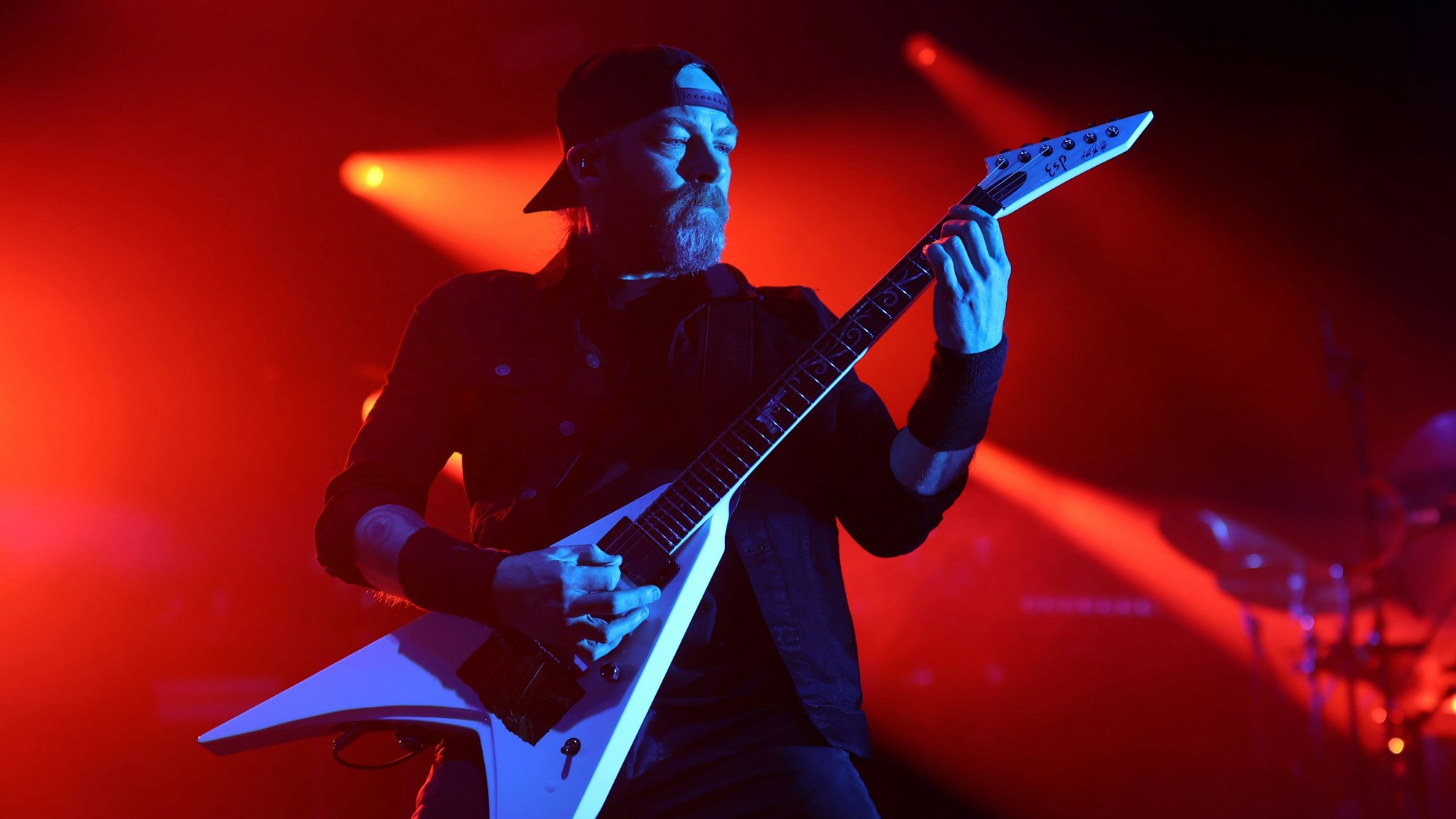 Michael Paget ist Lead-Gitarrist und zweiter Sänger der Band Bullet for my Valentine.