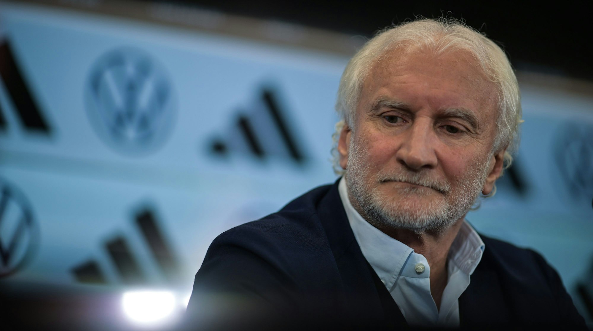 20.01.2023, Hessen, Frankfurt/Main: Fußball: DFB-Pressekonferenz im DFB-Campus, Rudi Völler, neuer Sportdirektor der Fußball-Nationalmannschaft der Männer, nimmt an der Pressekonferenz teil. Foto: Sebastian Gollnow/dpa +++ dpa-Bildfunk +++
