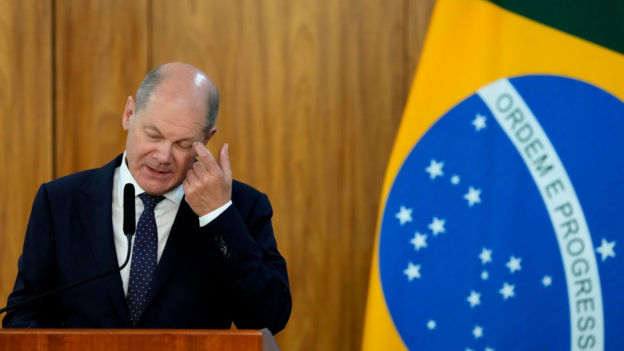 Olaf Scholz bei der Pressekonferenz mit Luiz Inacio Lula da Silva