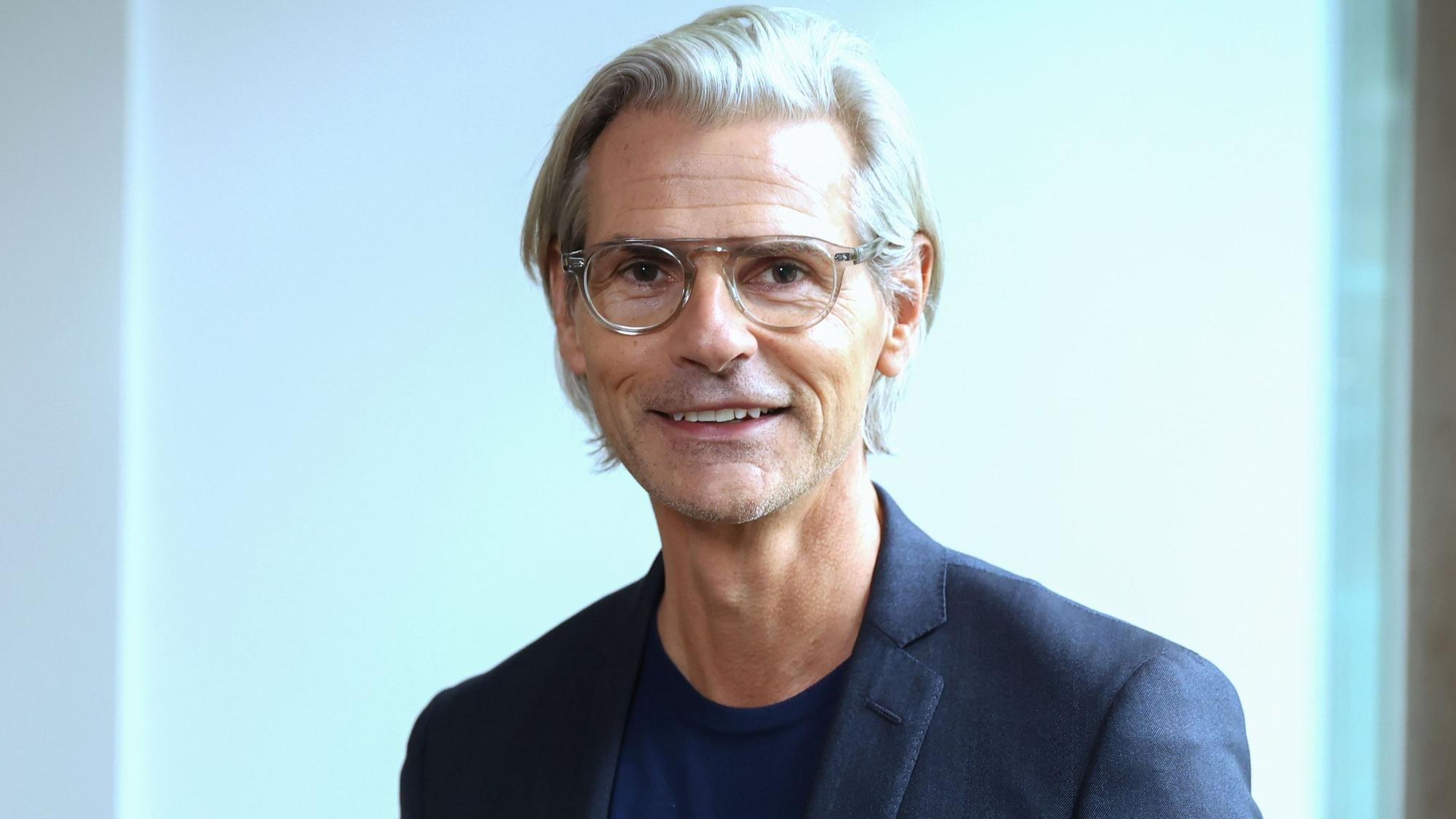 Stefan Charles