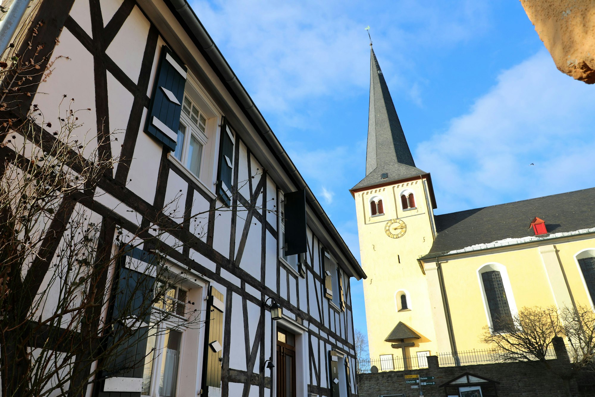 Rund um Winterscheid, Ruppichteroth, St. Servatius Kirche