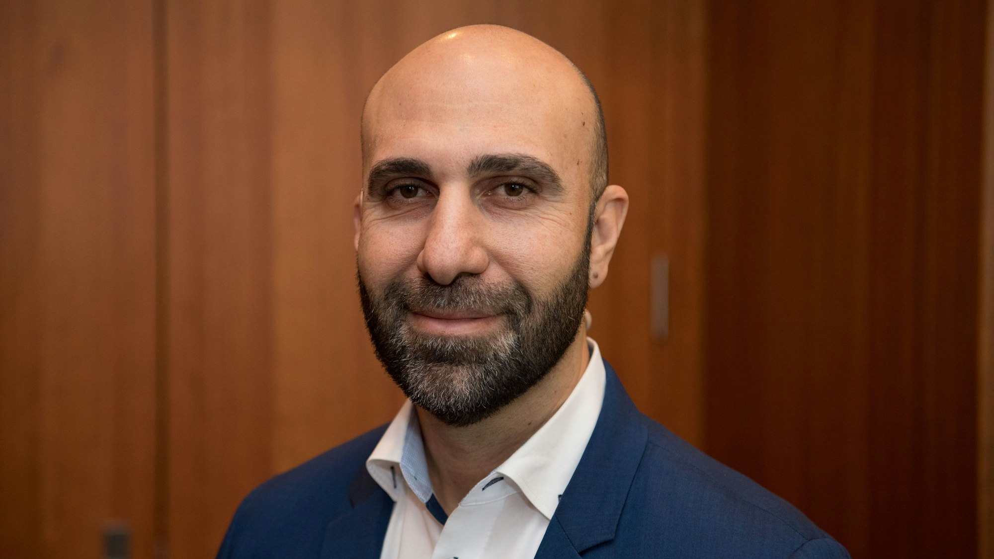 15.11.2019, Nordrhein-Westfalen, Berlin: Ahmad Mansour, Psychologe, bei der Vorstellung des bundesweiten Projekts „Moscheen für Integration“.