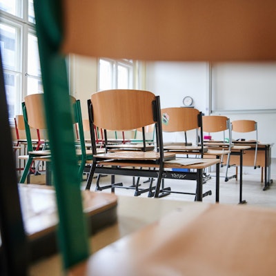 Eine aktuelle Studie kommt zu dem Ergebnis, dass Schülerinnen und Schüler weltweit während der Pandemie 35 Prozent des normalen Lernfortschritts verloren haben.