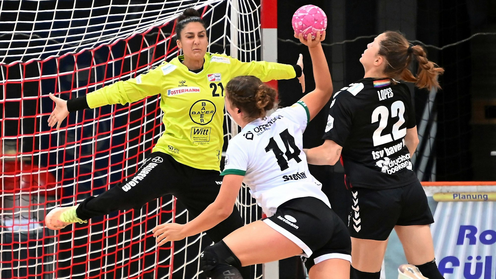 18.09.2022, Handball-Bayer Leverkusen-VFL Oldenburg
TW: Miranda Nasser (Bayer)
Foto: Uli Herhaus