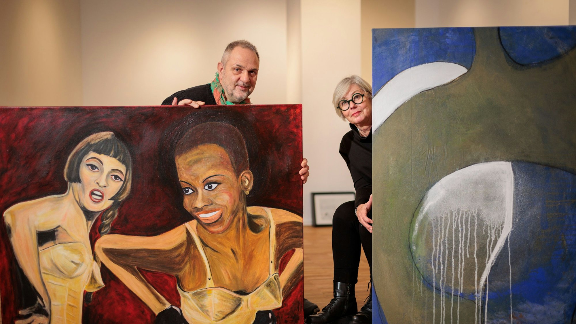Gummersbach
Vorbesichtigung der Ausstellung Heike Peppler und Rainer Grotzki im Kunstraum Markt 1