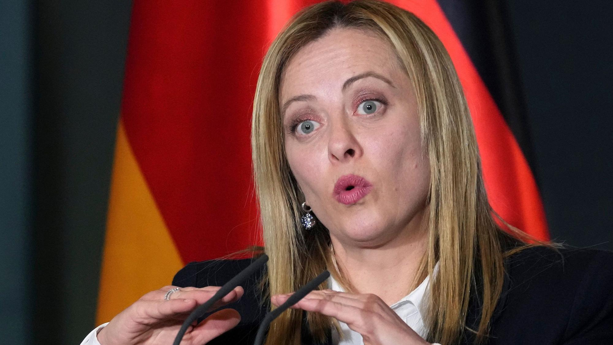 Giorgia Meloni, Ministerpräsidentin von Italien, äußert sich bei einer Pressekonferenz nach ihrem Gespräch mit Bundeskanzler Scholz im Bundeskanzleramt.