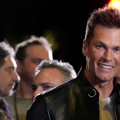 Tom Brady lacht in die Kamera