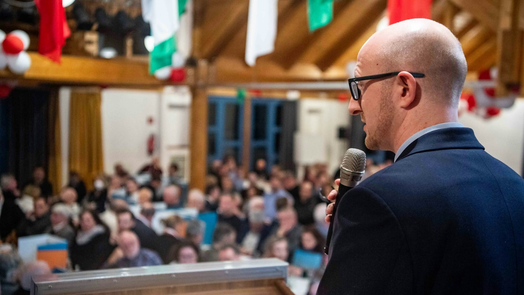 Beim Kreisparteitag in Kommern wählte die Kreis-CDU Schneidens Bürgermeister Ingo Pfennings zu ihrem neuen Vorsitzenden.