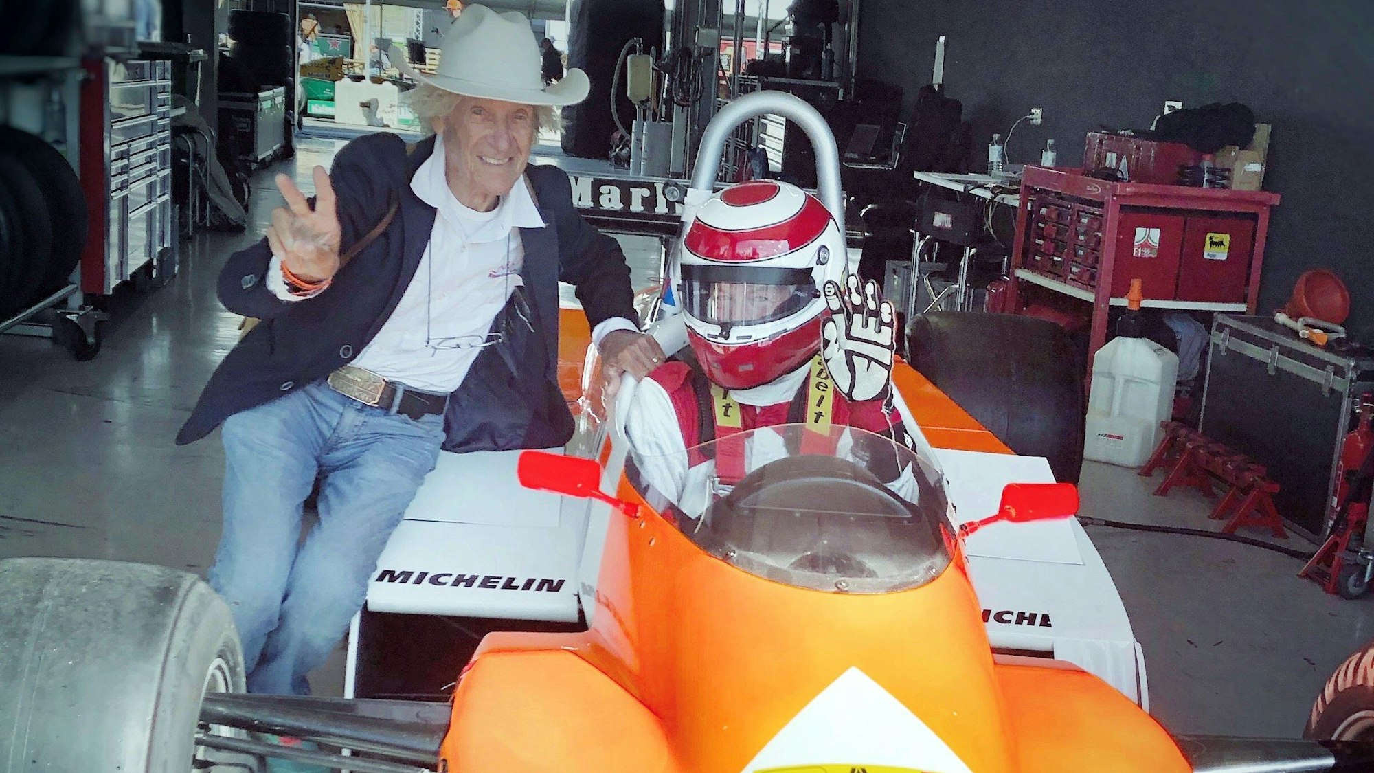 Frank Stippler, hier in einem Formel-1-Wagen von Alfa Romeo aus dem Jahr 1982, traf auf Arturo Merzario, der Niki Lauda aus dem brennenden Auto gezogen hatte.