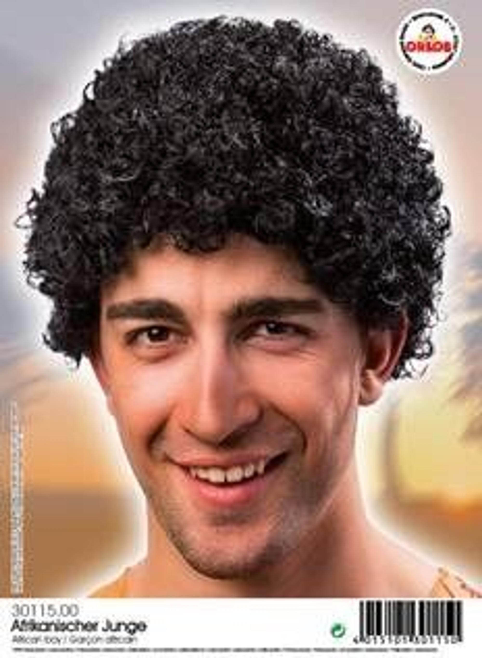 Die Produktverpackung einer Karnevalsperücke zeigt einen weißen Mann mit schwarzem Afro.