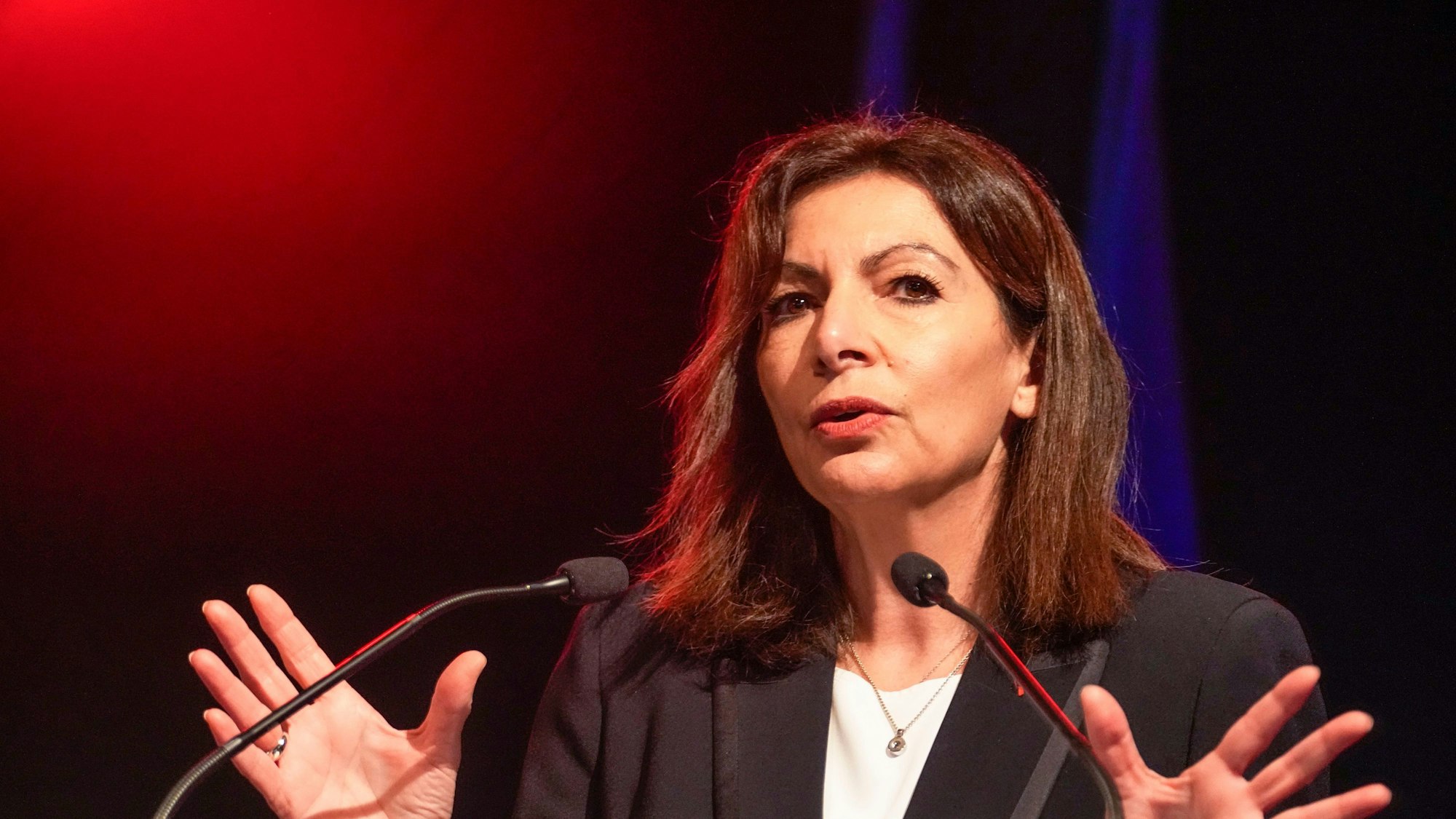 Anne Hidalgo, Pariser Bürgermeisterin
