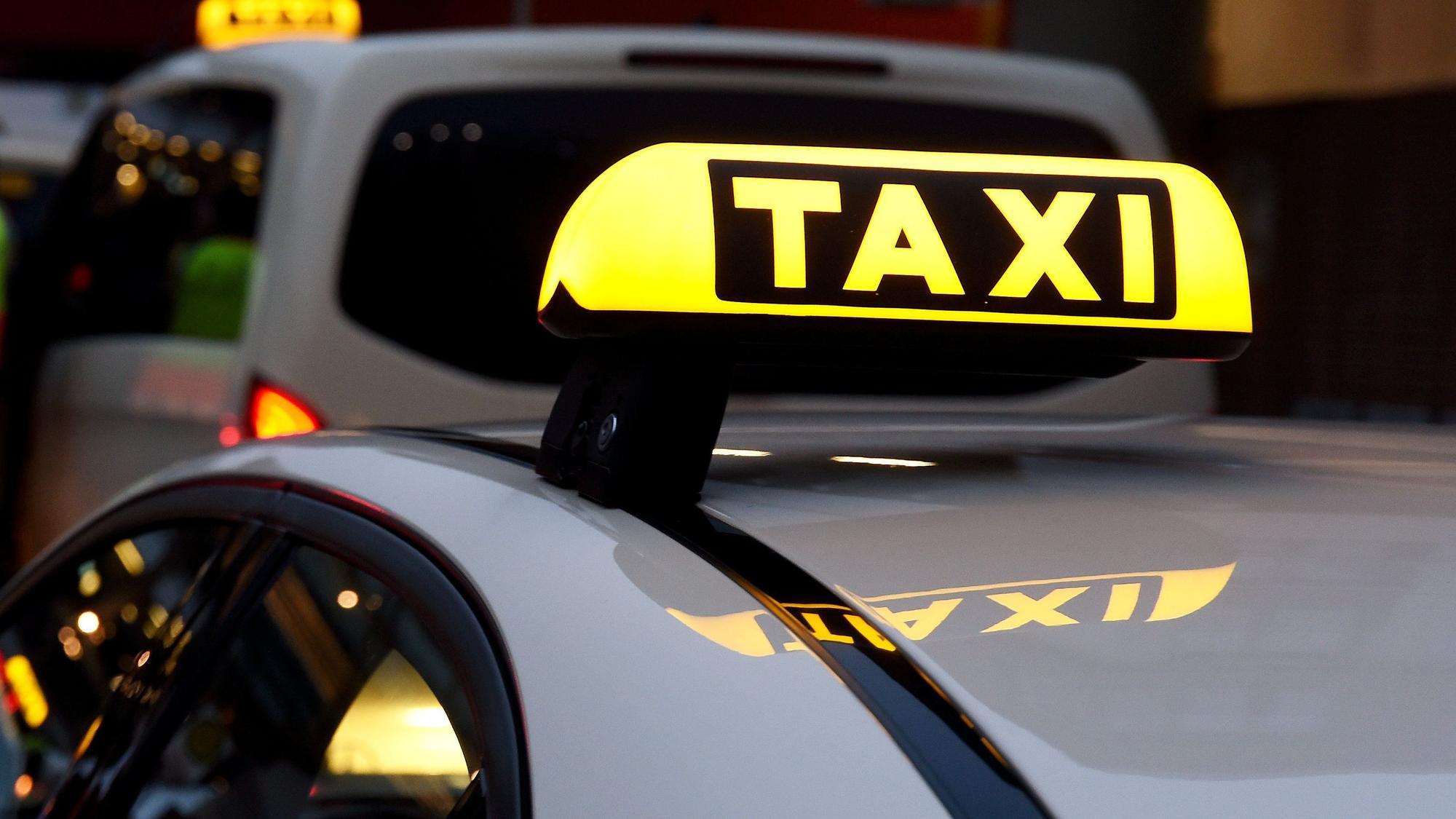 Ein Taxi (Symbolbild)