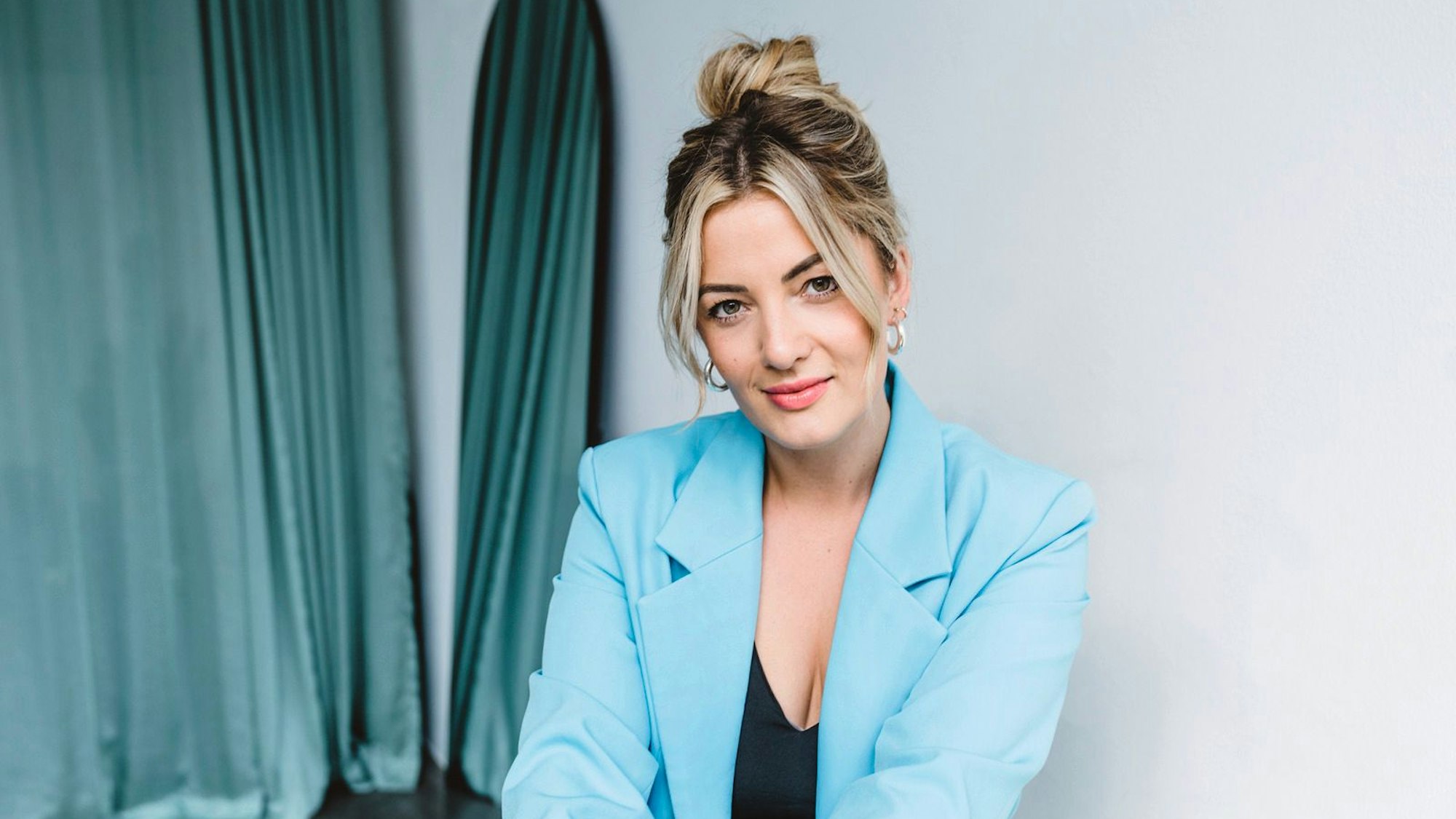 Porträt der Journalistin Angelina Boerger