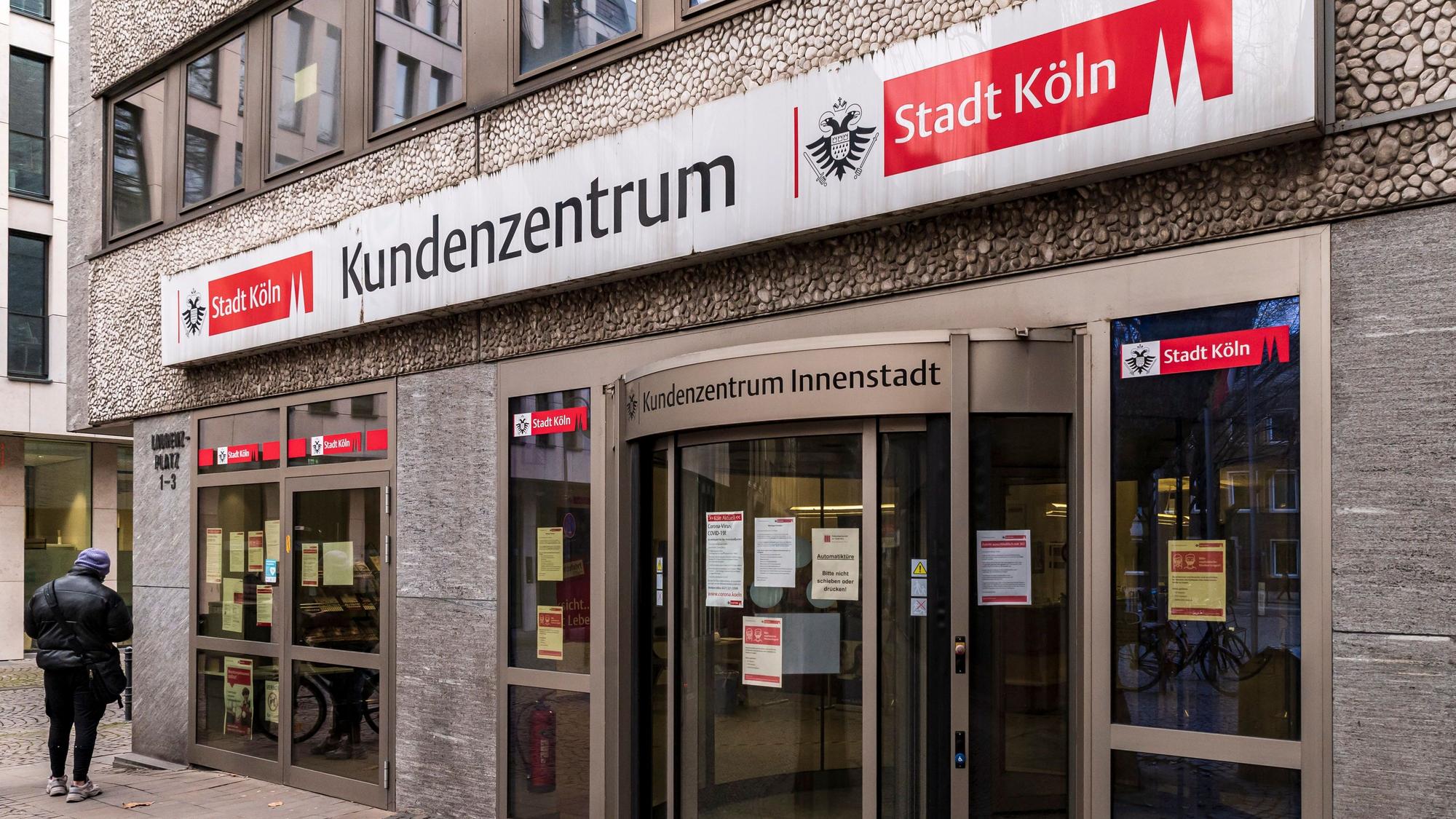 Das Kundenzentrum der Stadt Köln auf dem Laurenzplatz in der Kölner Innenstadt
