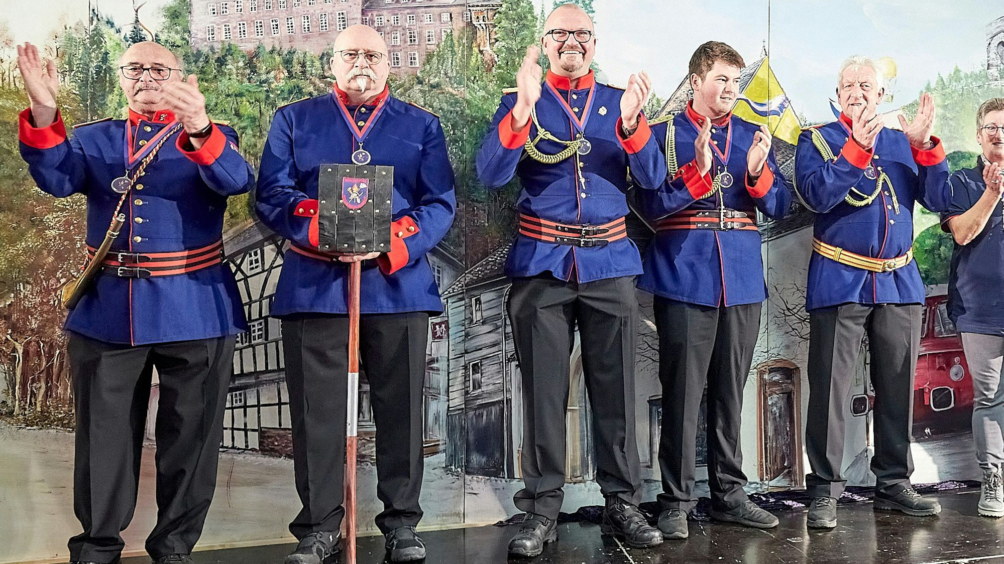 Beim Bürgermeisterempfang in Schleiden präsentierten sich auch die Feuerpatschen