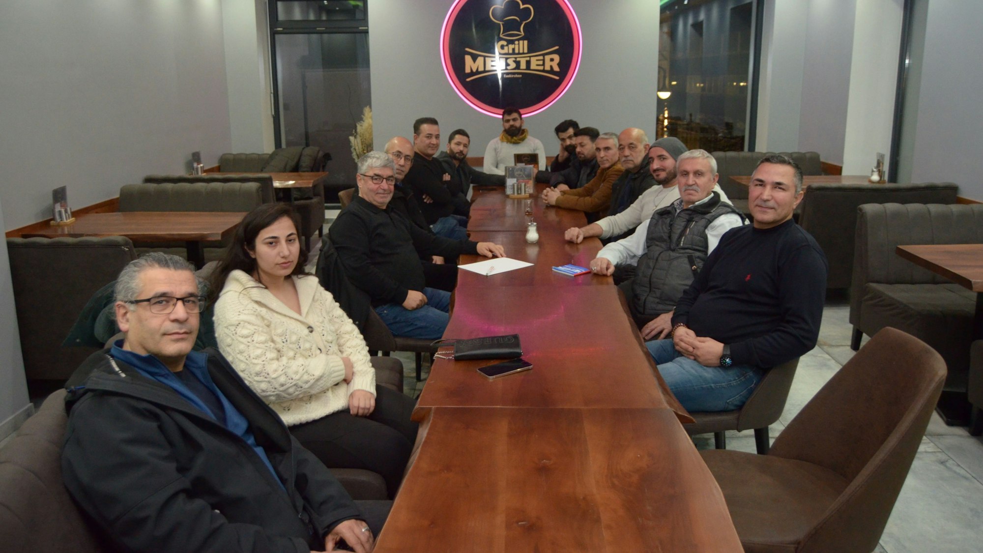 Euskirchener beratschlagen über Hilfe für das Erdbebengebiet.