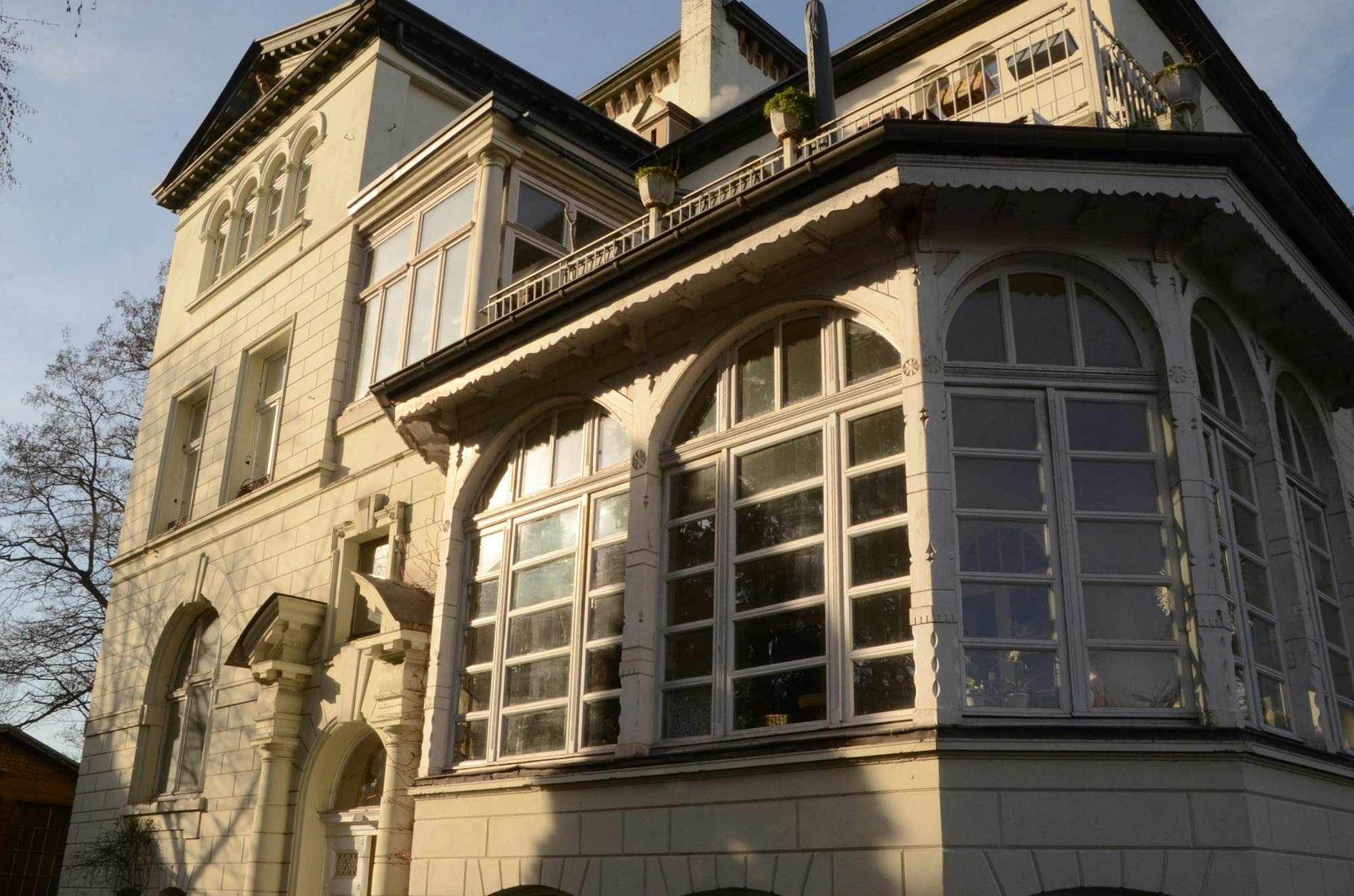 Eine historische Villa.