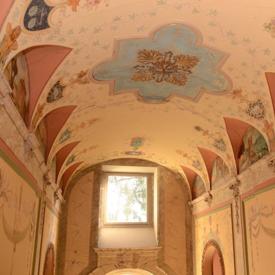 Die Villa Langen im Troisdorfer Kasinoviertel prunkt mit Deckengemälden.