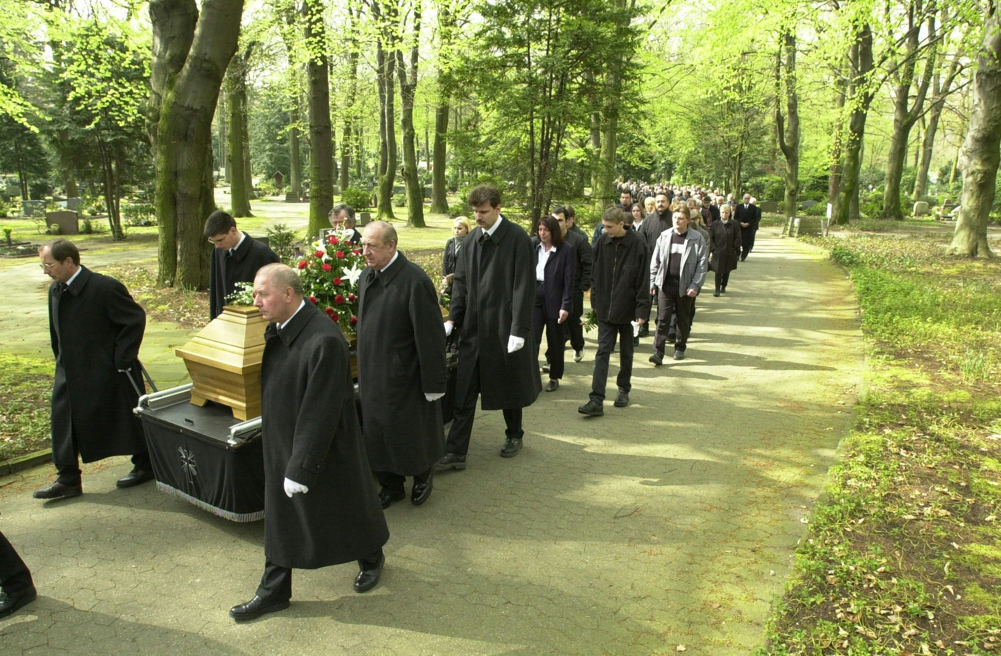 Beerdigung auf dem Friedhof Reuschenberg