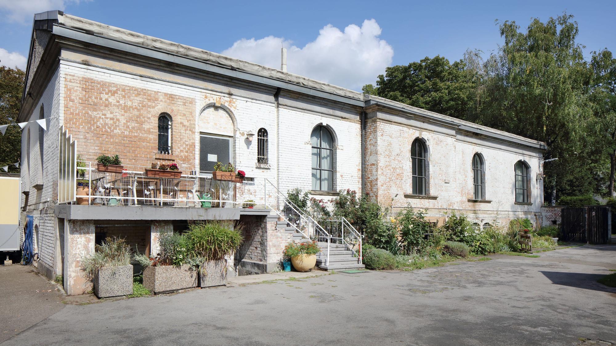 Das Gebäude des Orangerie Theaters.