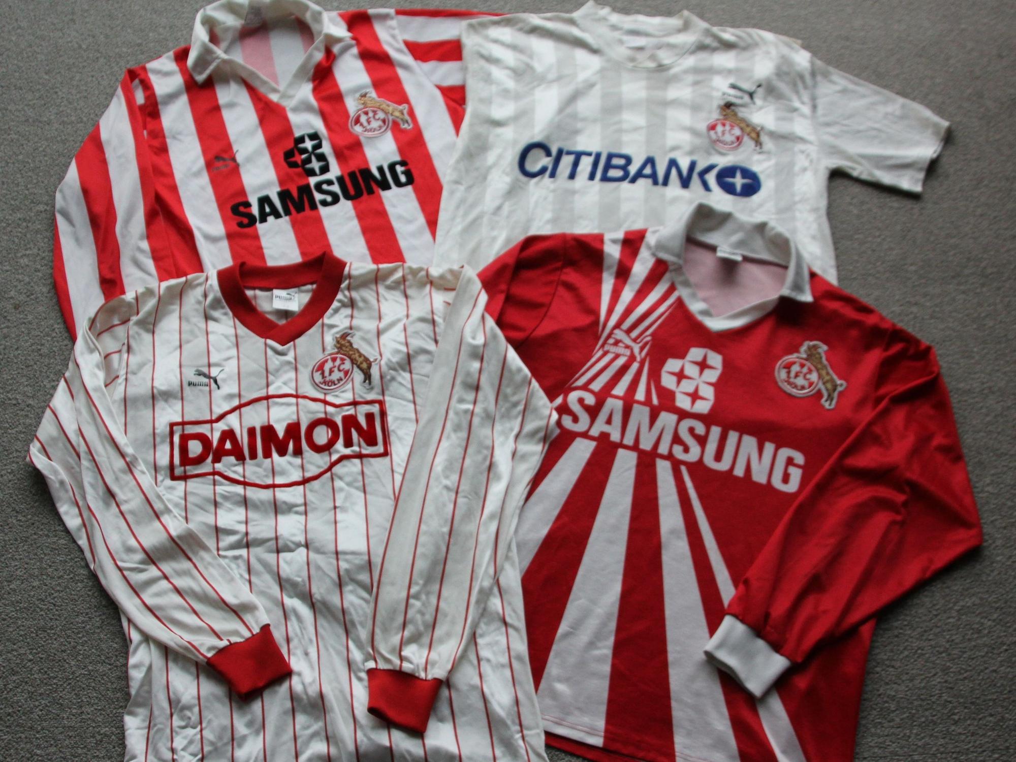 Vier Trikots des 1. FC Köln des Herstellers Puma, die nur selten zu haben sind und entsprechend teuer sind.