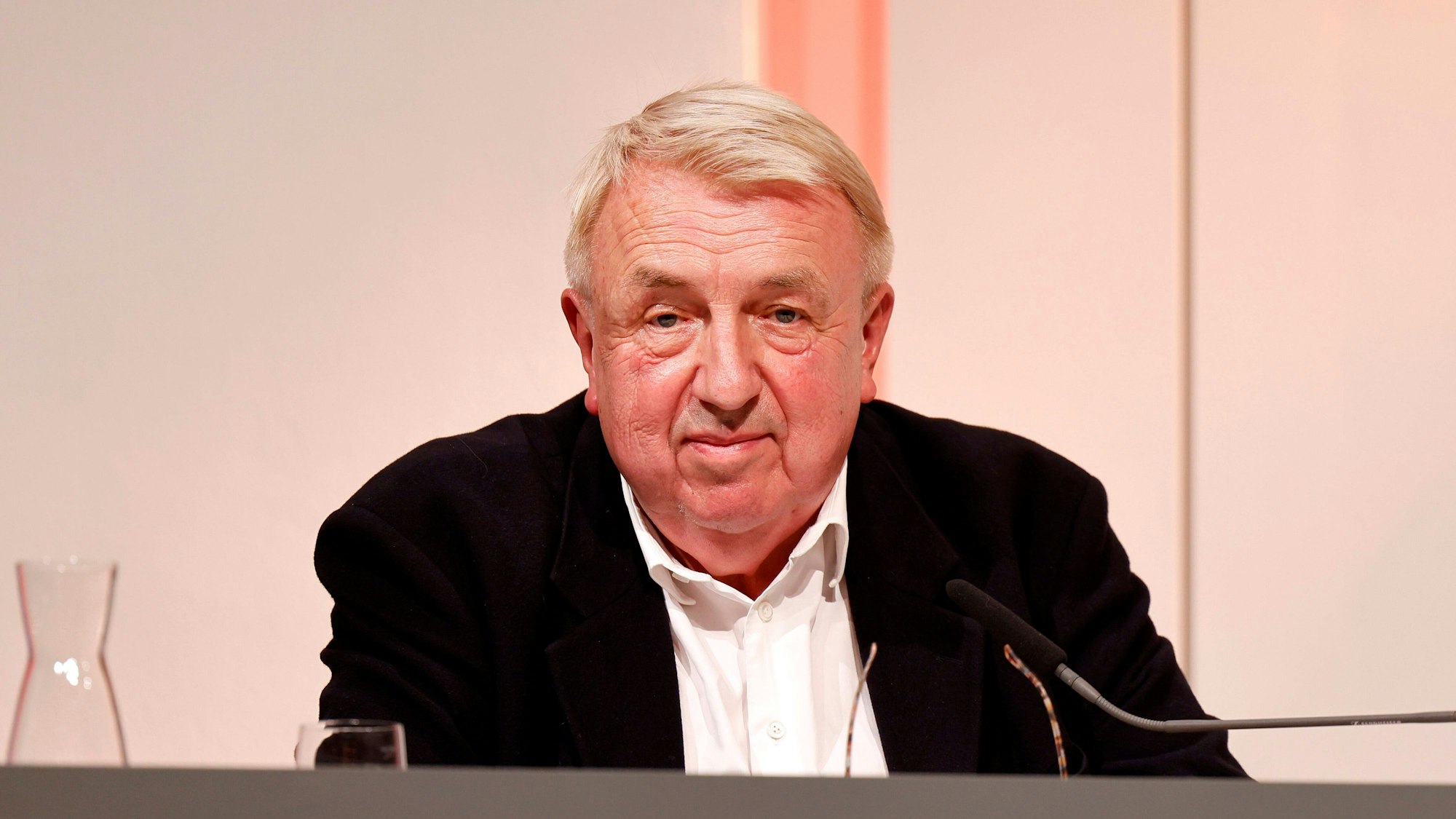 Hanns-Josef Ortheil auf einer lit.Cologne-Veranstaltung (Archivbild)