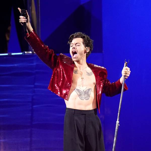 Großbritannien, London: Harry Styles bei seinem Auftritt bei den Brit Awards 2023 in der O2 Arena. Bei der Preisverleihung bekam er vier Preise verliehen.