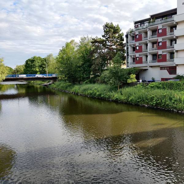 Ansicht des Smarty-Hotels am Wupperufer