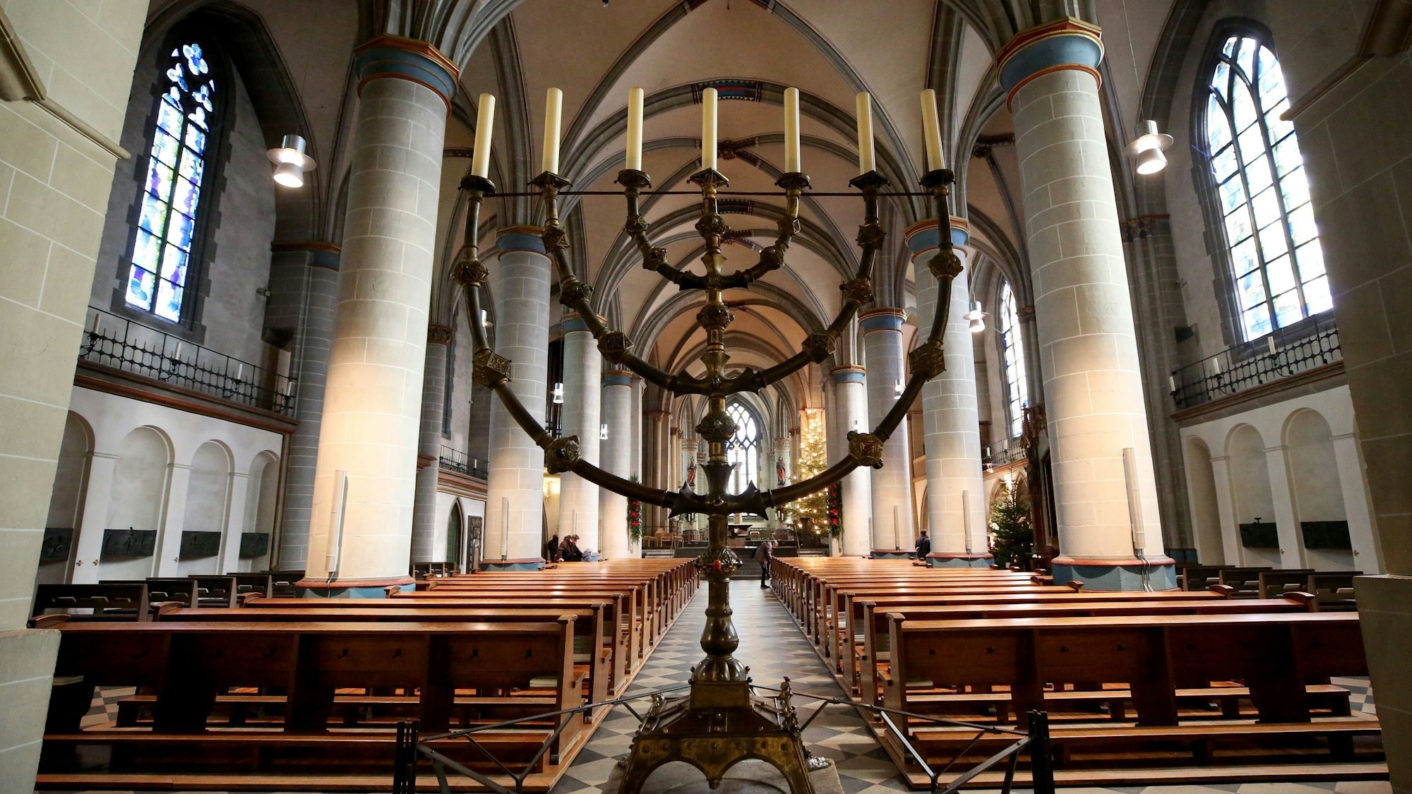 Der Essener Münster in Essen von innen (Archivbild).