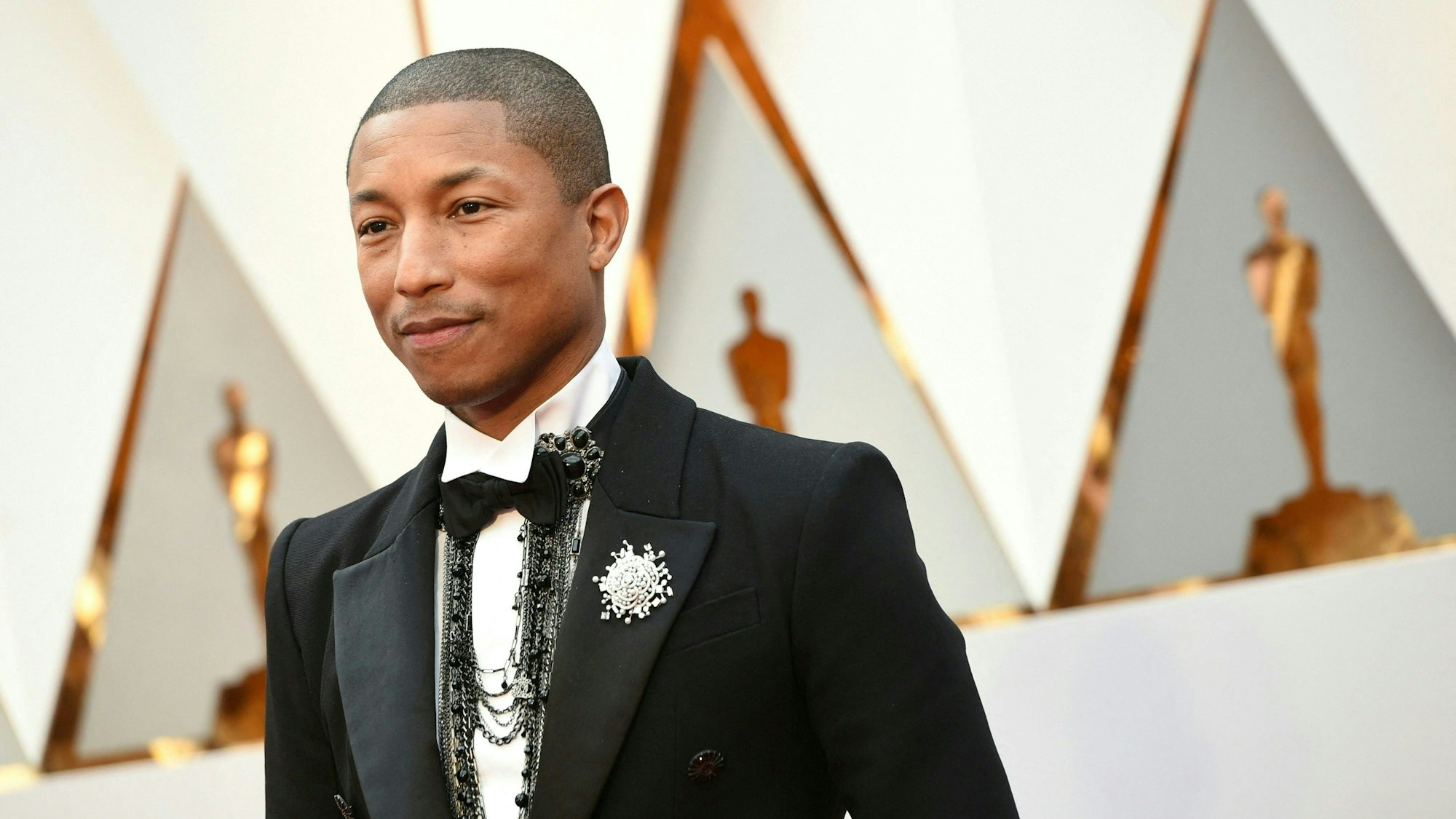 Pharrell Williams auf dem roten Teppich der Oscar-Verleihung.