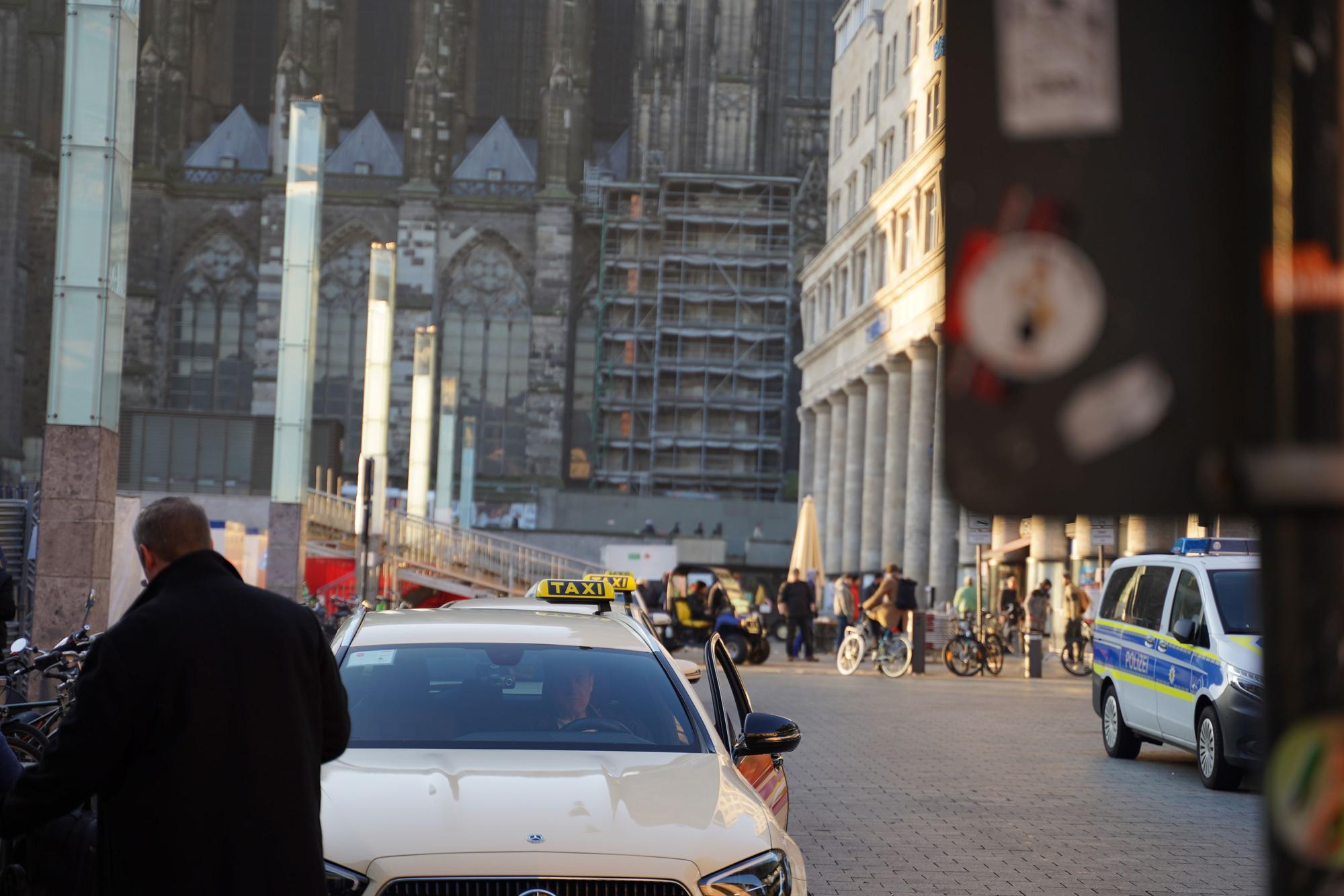 Taxistand am Hauptbahnhof Köln