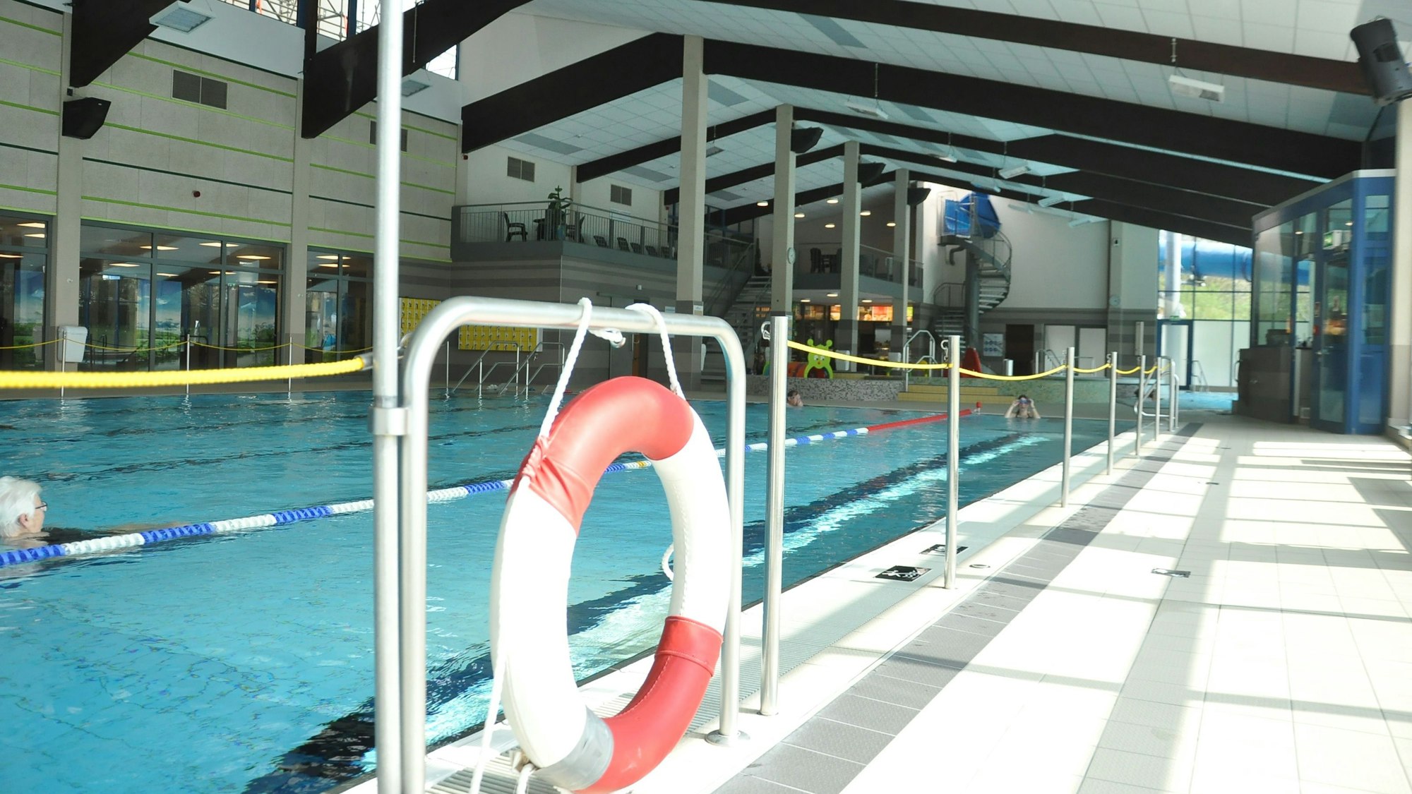 Auf dem Foto ist die Erftlagune zu sehen.