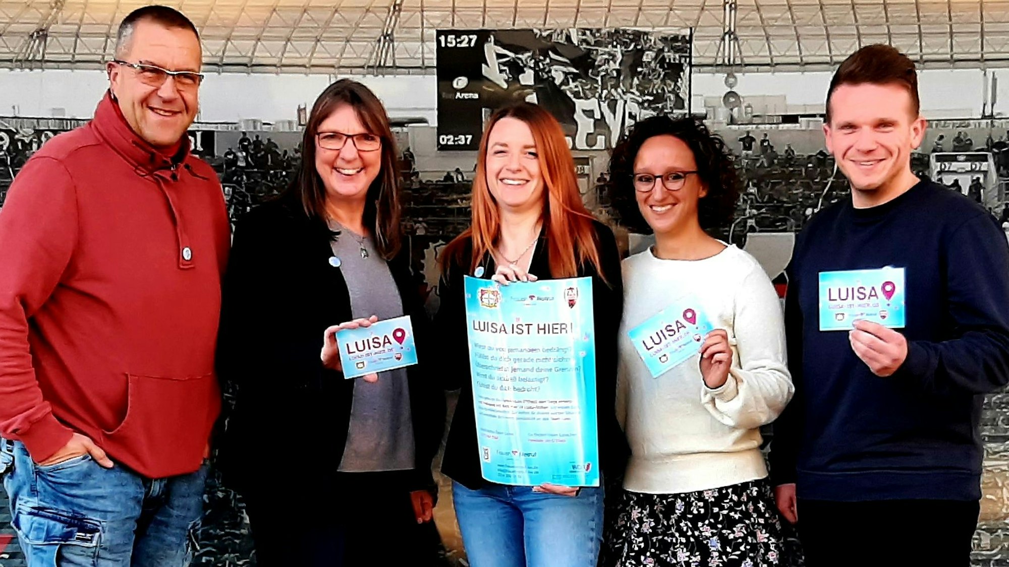 Andreas Paffrath (Fanbetreuung) Andrea Frewer (Frauen-Notruf), Pia Kuhne (Frauen-Notruf), Daniela Frühling (Fanprojekt Leverkusen) und Sebastian Friedrich (Fanbetreuung).