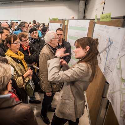 Friederike Schaffrath Infomesse Autobahn GmbH und Demo Keinen Meter mehr in der Bürgerhalle Wiesdorf. Foto: Ralf Krieger